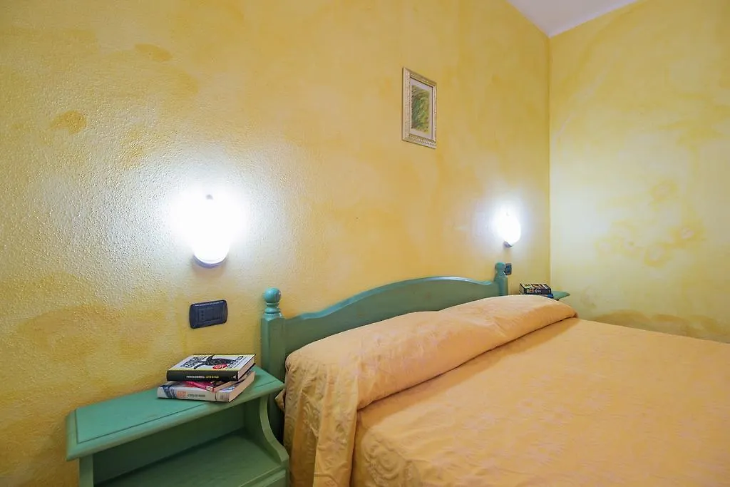 **** Hotel Albergo Residenziale Gli Ontani Cala Liberotto Italien