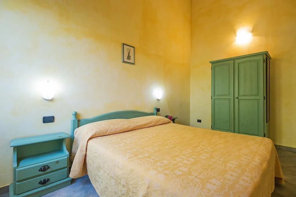 Albergo Residenziale Gli Ontani Cala Liberotto 4*,